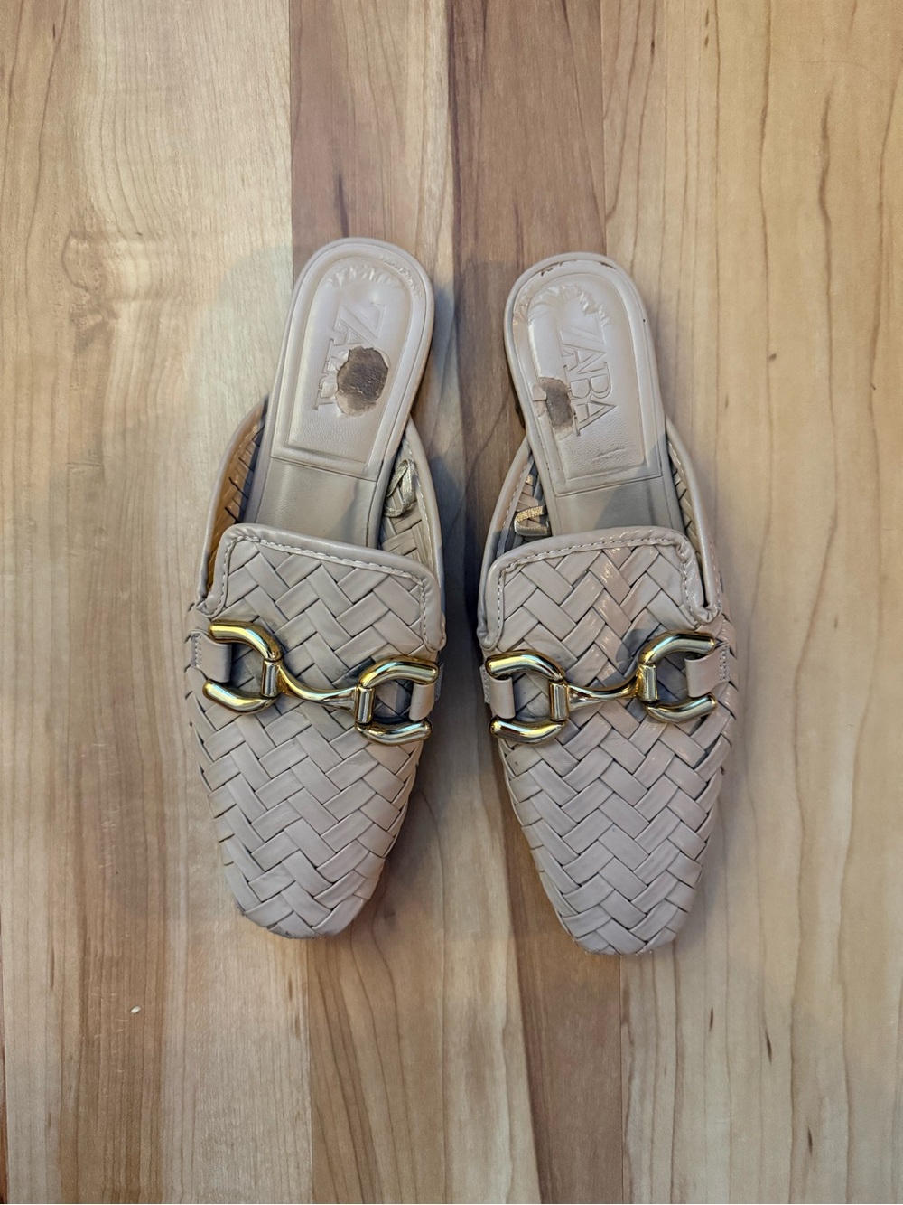 Zara Beige Woven Mule Loafers with Gold Hardware - Picture 2 of 9